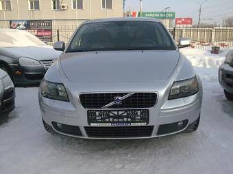 2006 Volvo S40 Pictures