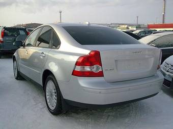 2006 Volvo S40 Photos