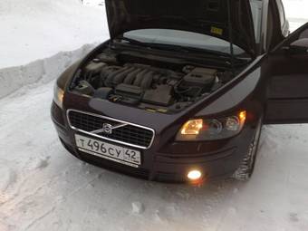 2006 Volvo S40 Pictures