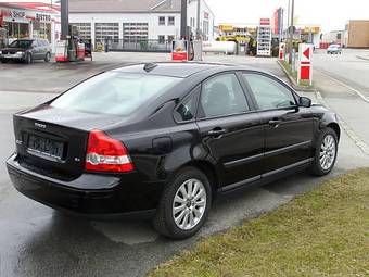 2006 Volvo S40 Photos