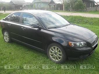 2006 Volvo S40 Pictures