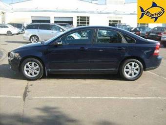 2006 Volvo S40 Pictures