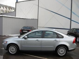 2008 Volvo S40 Pictures