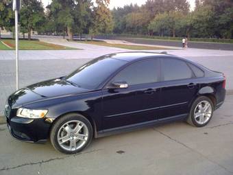 2008 Volvo S40 Pictures