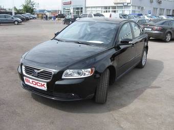 2008 Volvo S40 Pictures