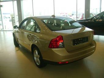 2009 Volvo S40 Photos