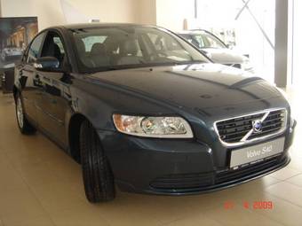 2009 Volvo S40 Pictures