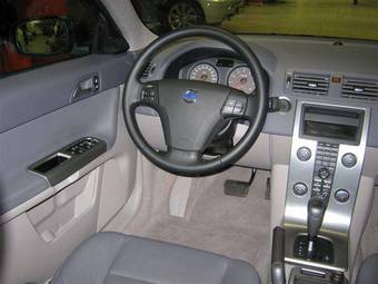 2009 Volvo S40 Photos