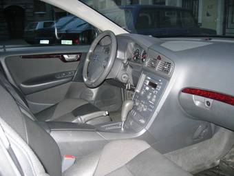 2002 S60