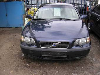 2002 Volvo S60 Pictures