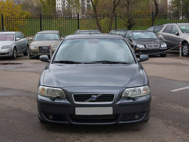 2003 Volvo S60