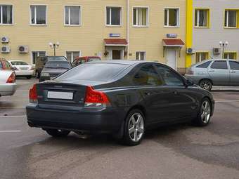 2003 Volvo S60 Wallpapers