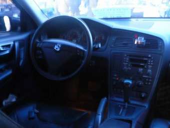 2003 Volvo S60 Images