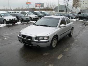 2003 Volvo S60 Pictures
