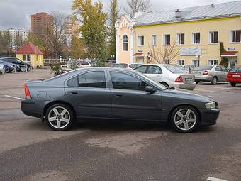 2003 Volvo S60 Pictures