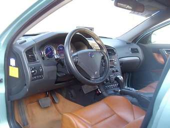 2004 Volvo S60