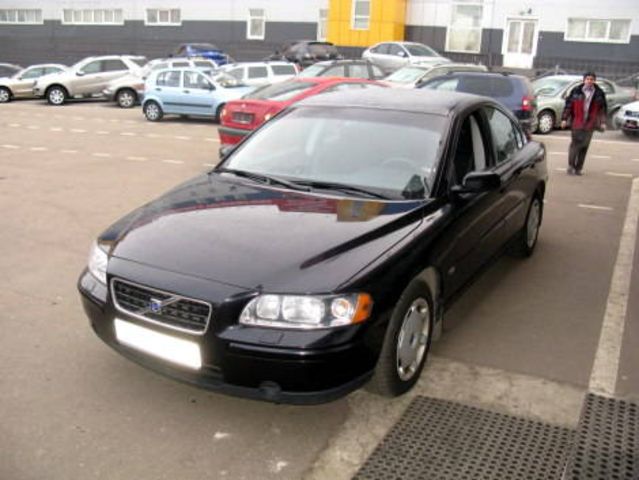 2004 Volvo S60