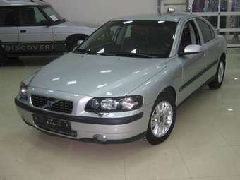 2004 Volvo S60 Pictures