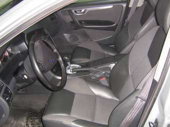 2004 Volvo S60 Photos
