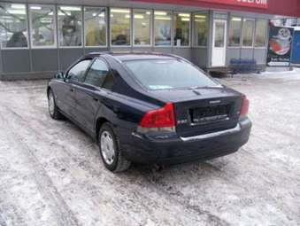 2004 Volvo S60 Pictures