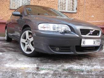 2004 Volvo S60 Images