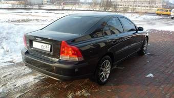 2004 Volvo S60 Wallpapers