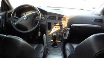 2004 Volvo S60 Pictures