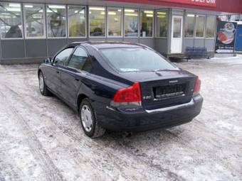 2004 Volvo S60 Photos
