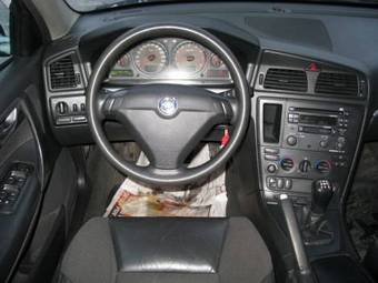 2004 Volvo S60 Pictures