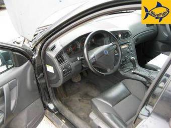 2004 Volvo S60 Pictures