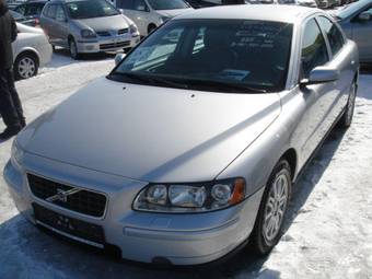 2005 Volvo S60 Pics