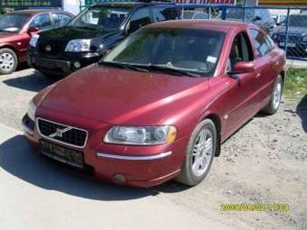 2005 Volvo S60 Pics