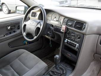 1997 Volvo S70 Pictures