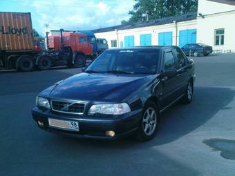 2000 Volvo S70 Pictures