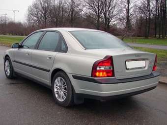 2000 Volvo S80 Pics