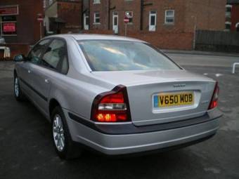 2000 Volvo S80 Pictures