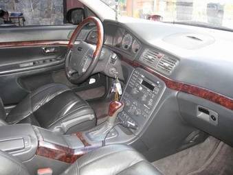 2000 Volvo S80 Pictures