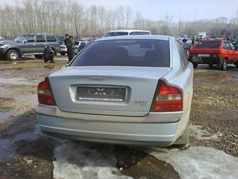 2000 Volvo S80 Pictures