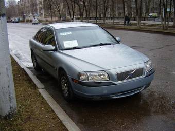 2000 Volvo S80 Pictures