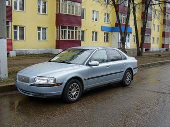 2000 Volvo S80 Pics