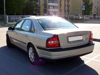 2000 Volvo S80 Photos