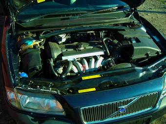2000 Volvo S80 Pictures