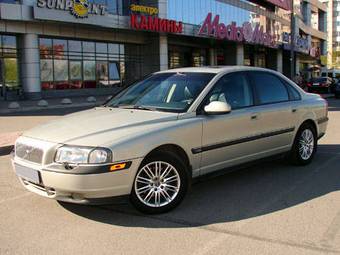 2000 Volvo S80 Wallpapers