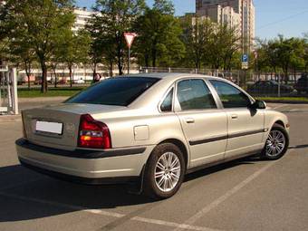 2000 Volvo S80 Pictures