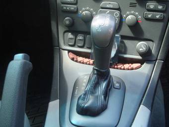 2001 Volvo S80 Pictures