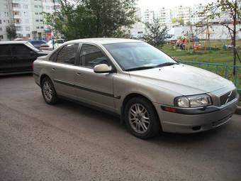 2001 Volvo S80 Photos