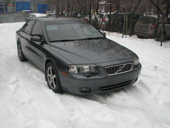 2004 Volvo S80 Wallpapers