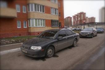 2004 Volvo S80 Photos