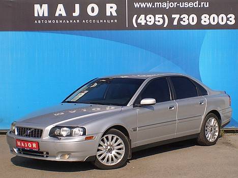 2004 Volvo S80