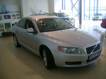 2009 Volvo S80 Pictures
